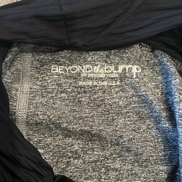 Beyond the Bump cropped maternity leggings - Picture 5 of 5